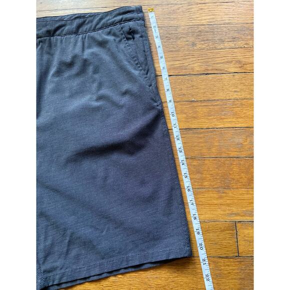 JOHNNIE-O Dark Grey Lightweight Golf Shorts sz 38 - Picture 11 of 12